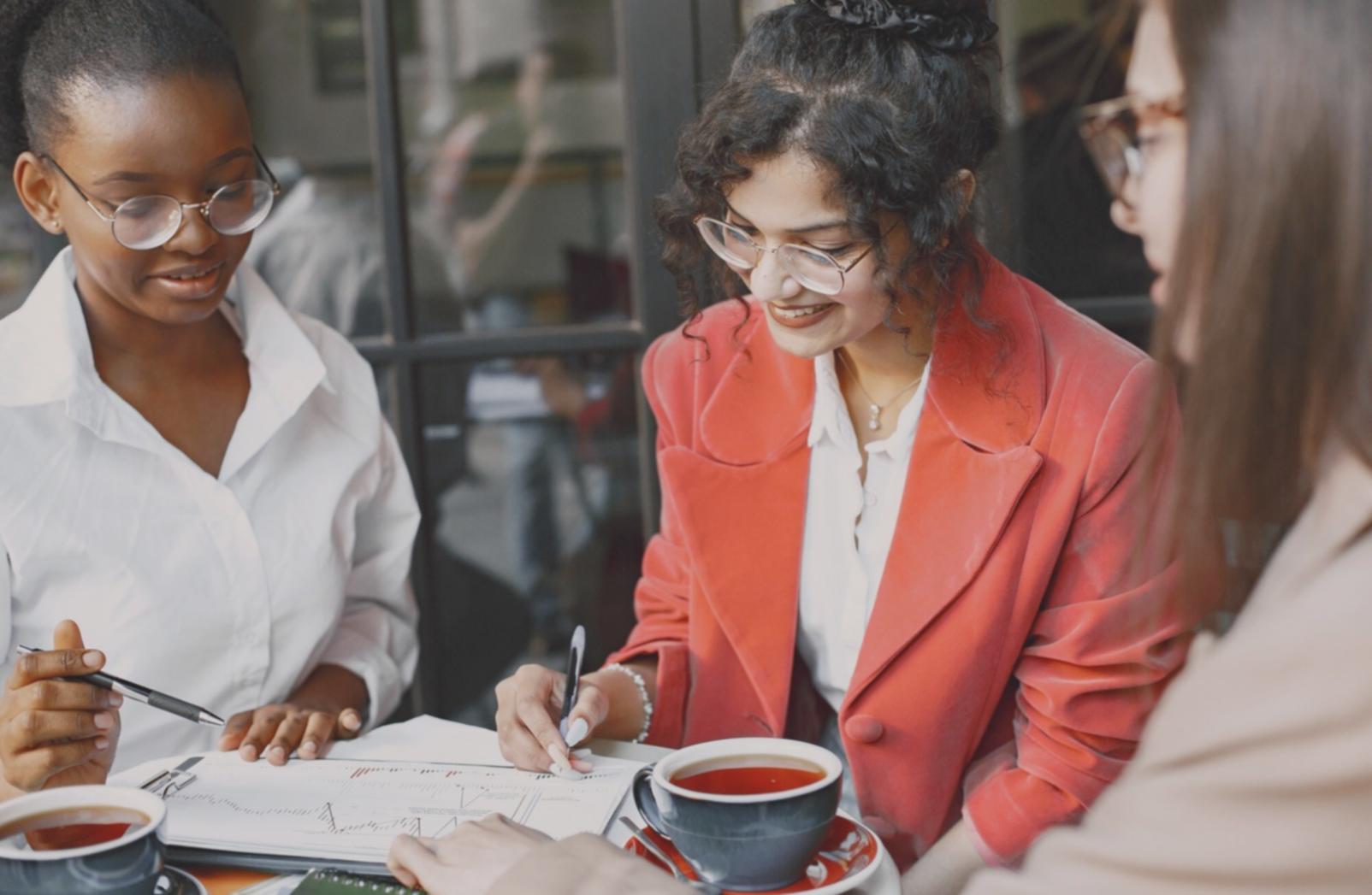 Moderne Finanzanalysesoftware auf einem Bildschirm